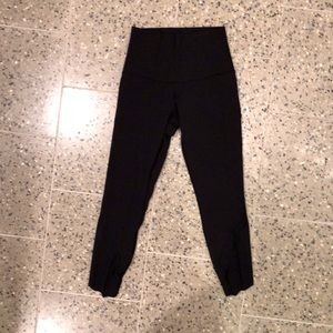 Lululemon black wunder under 23”, size 4